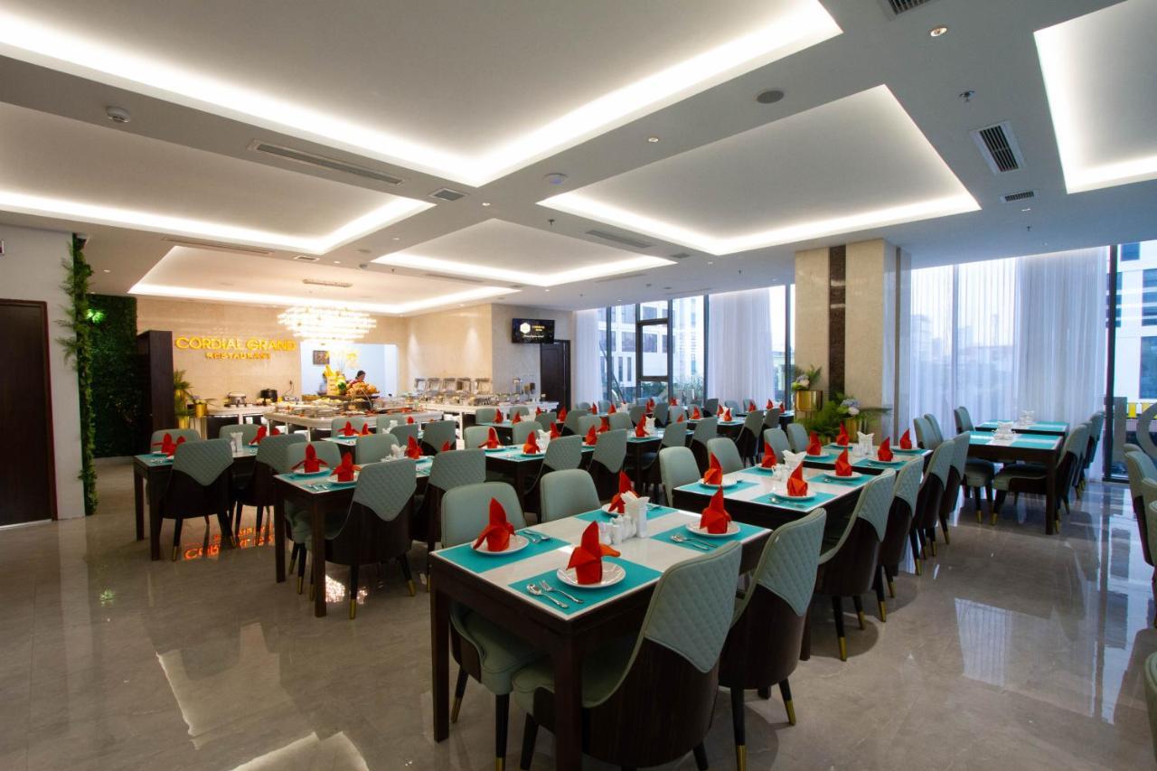 Cordial Grand Hotel Da Nang Beach - Infinity Rooftop Pool Luaran gambar