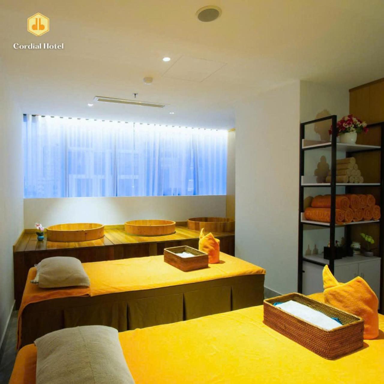 Cordial Grand Hotel Da Nang Beach - Infinity Rooftop Pool Luaran gambar